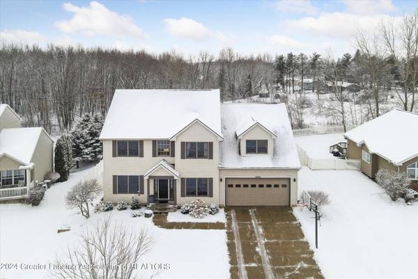 13661 Honeylocust Drive,  DeWitt,  MI 48820,  Dewitt,  MI 48820