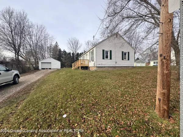 6006 Hilliard Road, Lansing, MI 48911, Lansing, MI 48911