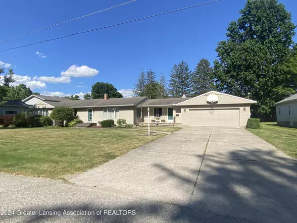 326 N Jeffery Avenue,  Ithaca,  MI 48847,  Ithaca,  MI 48847