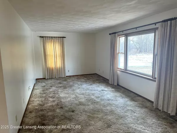 Ovid, MI 48866,2210 N Hollister RD