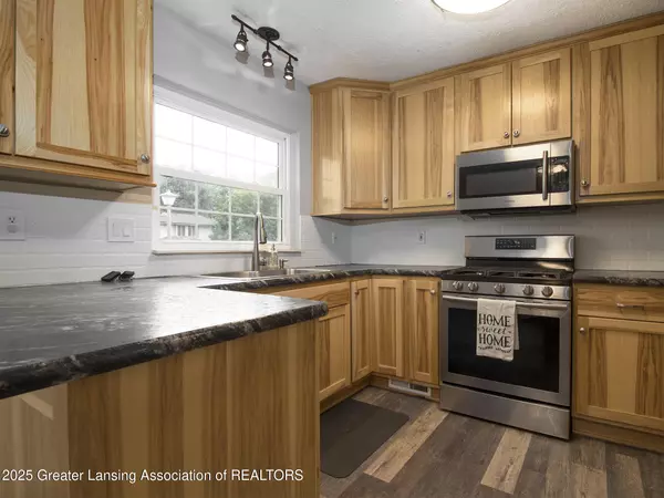 East Lansing, MI 48823,1008 Touraine AVE