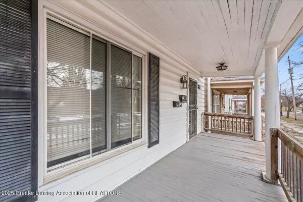 Lansing, MI 48933,317 E Saint Joseph ST