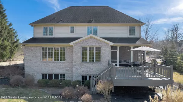 1992 Belwood DR Okemos, MI 48864