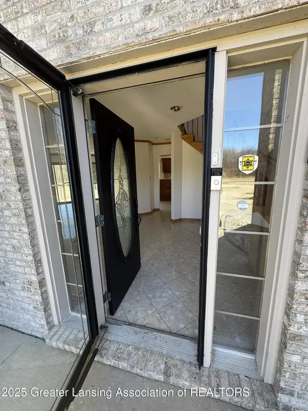 Haslett, MI 48840,14109 Warner RD