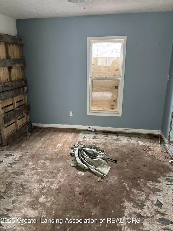 Lansing, MI 48910,1613 Martin ST