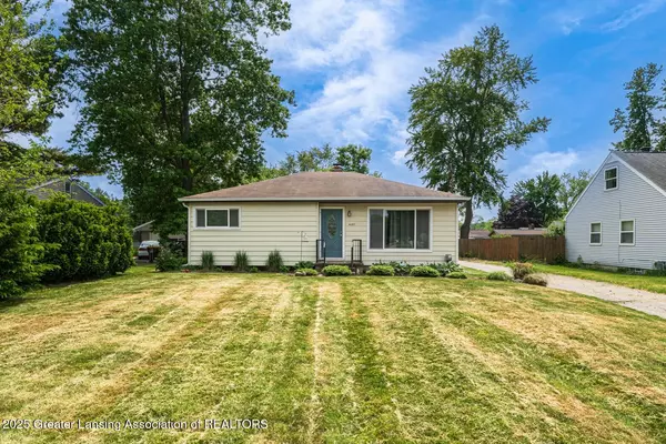 4185 Dallas AVE, Holt, MI 48842