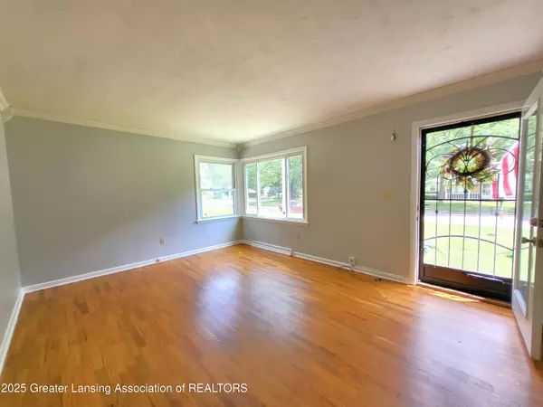 Lansing, MI 48911,6910 Cooper RD