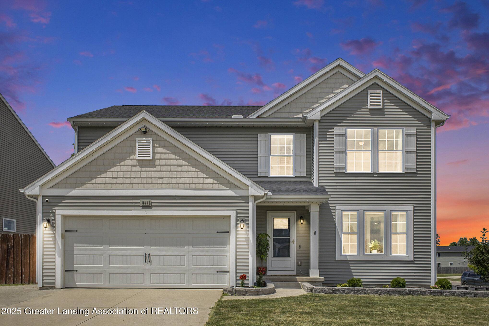 944 Pennine Ridge WAY, Grand Ledge, MI 48837