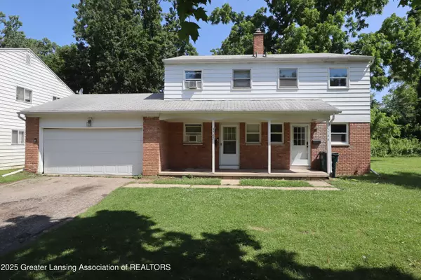 3700-3702 Malibu DR, Lansing, MI 48911