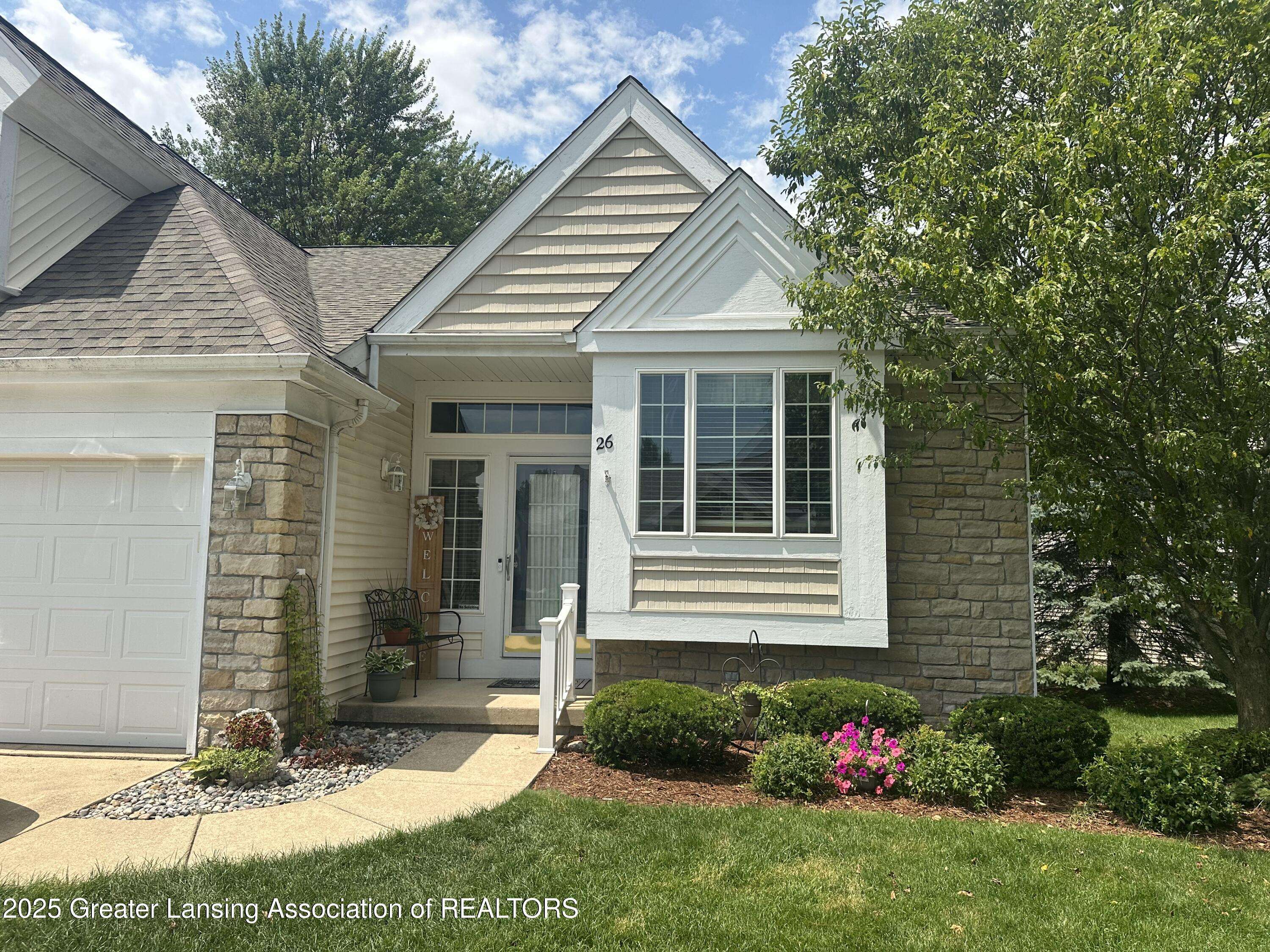 26 Aviemore DR, Mason, MI 48854