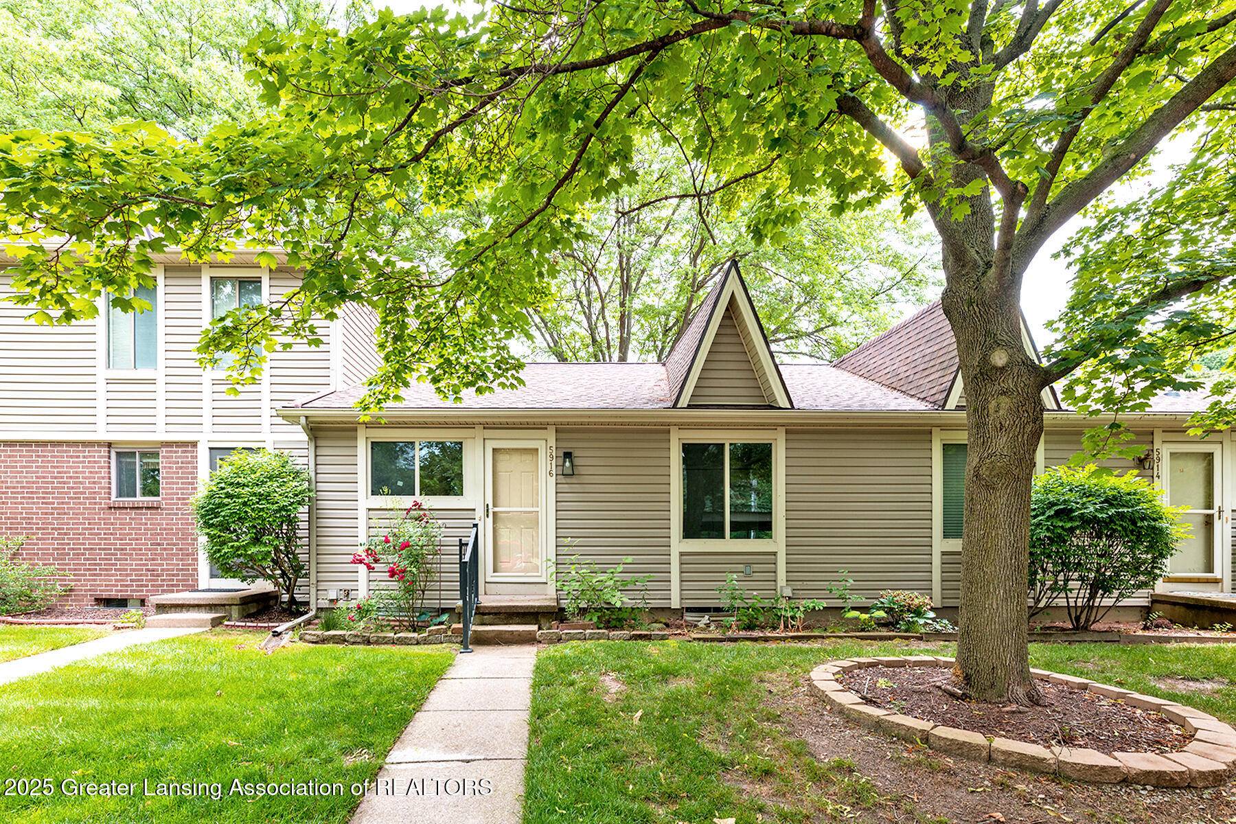 5916 Okemos RD, Haslett, MI 48840