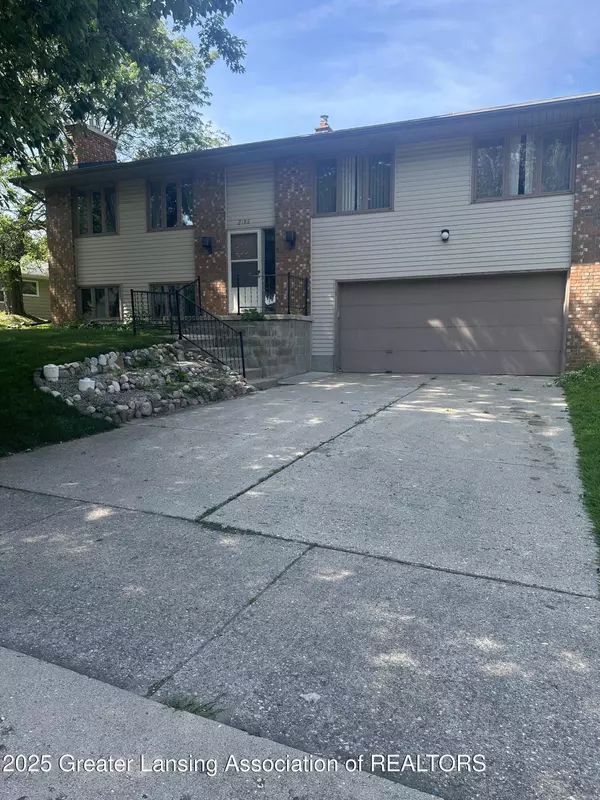 2186 Tamarack DR, Okemos, MI 48864