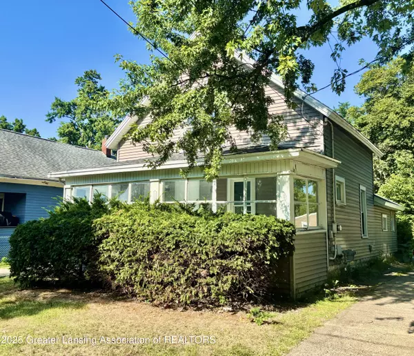 1620 Linval ST, Lansing, MI 48910