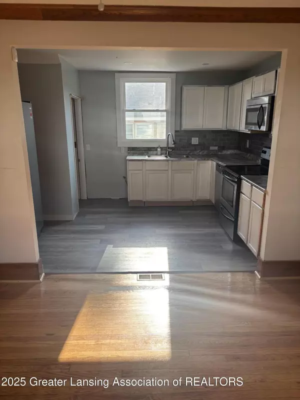 Lansing, MI 48912,1103 Walsh ST