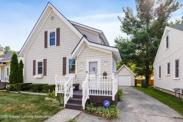 2111 Harding AVE, Lansing, MI 48910