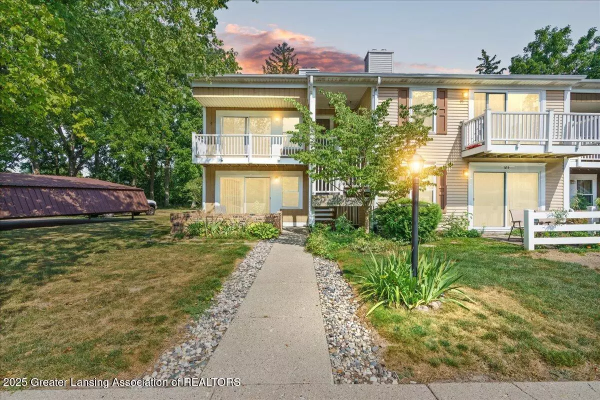 Okemos, MI 48864,2024 Hamilton RD #106