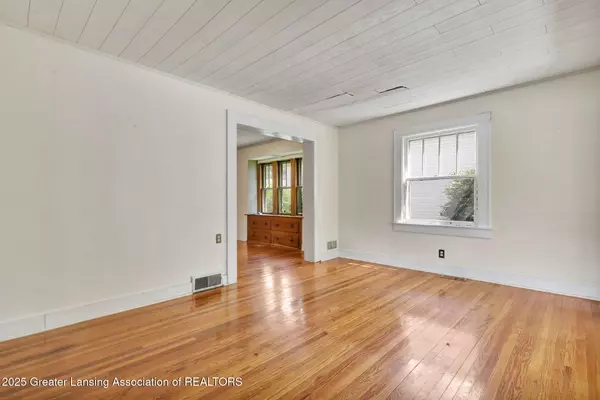 Lansing, MI 48912,1229 Walsh ST