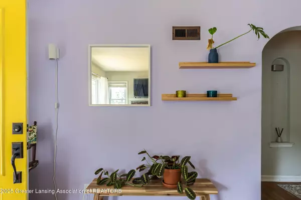 Lansing, MI 48910,1401 Pershing DR