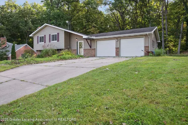 Dewitt, MI 48820,1007 E Geneva DR