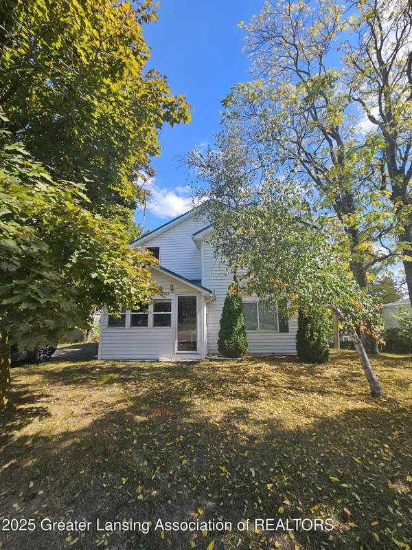 8659 Narrow Lake RD, Springport, MI 49284