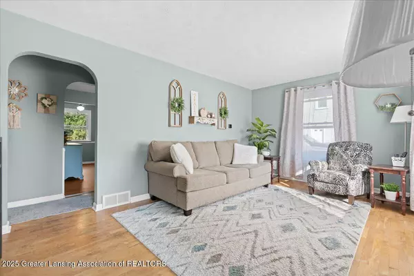 Holt, MI 48842,2189 N Aurelius RD