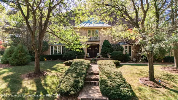 1511 Dennison RD, East Lansing, MI 48823