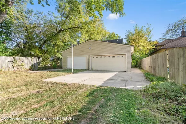 Lansing, MI 48910,408 Smith AVE