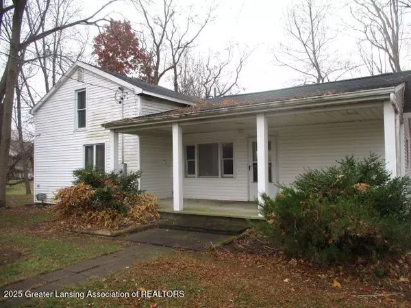 871 Dart RD, Mason, MI 48854