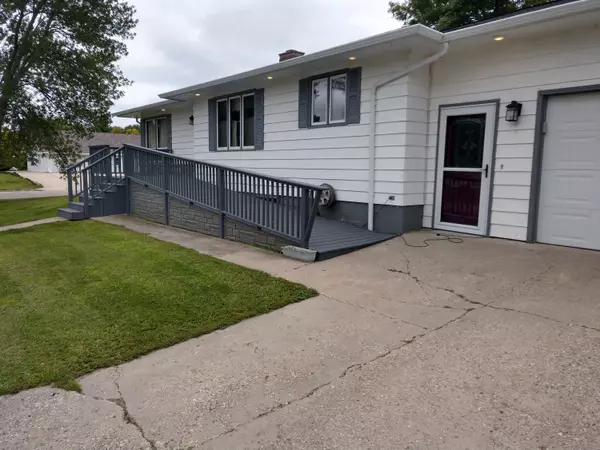 Minto, ND 58261,114 DUNCAN AVE