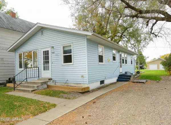 214 5TH ST, Langdon, ND 58249