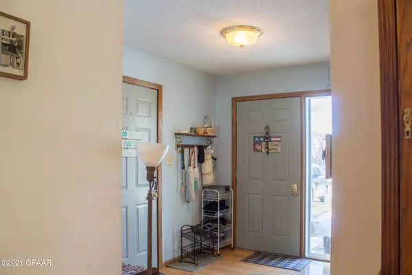 Thompson, ND 58278,415 7TH AVE