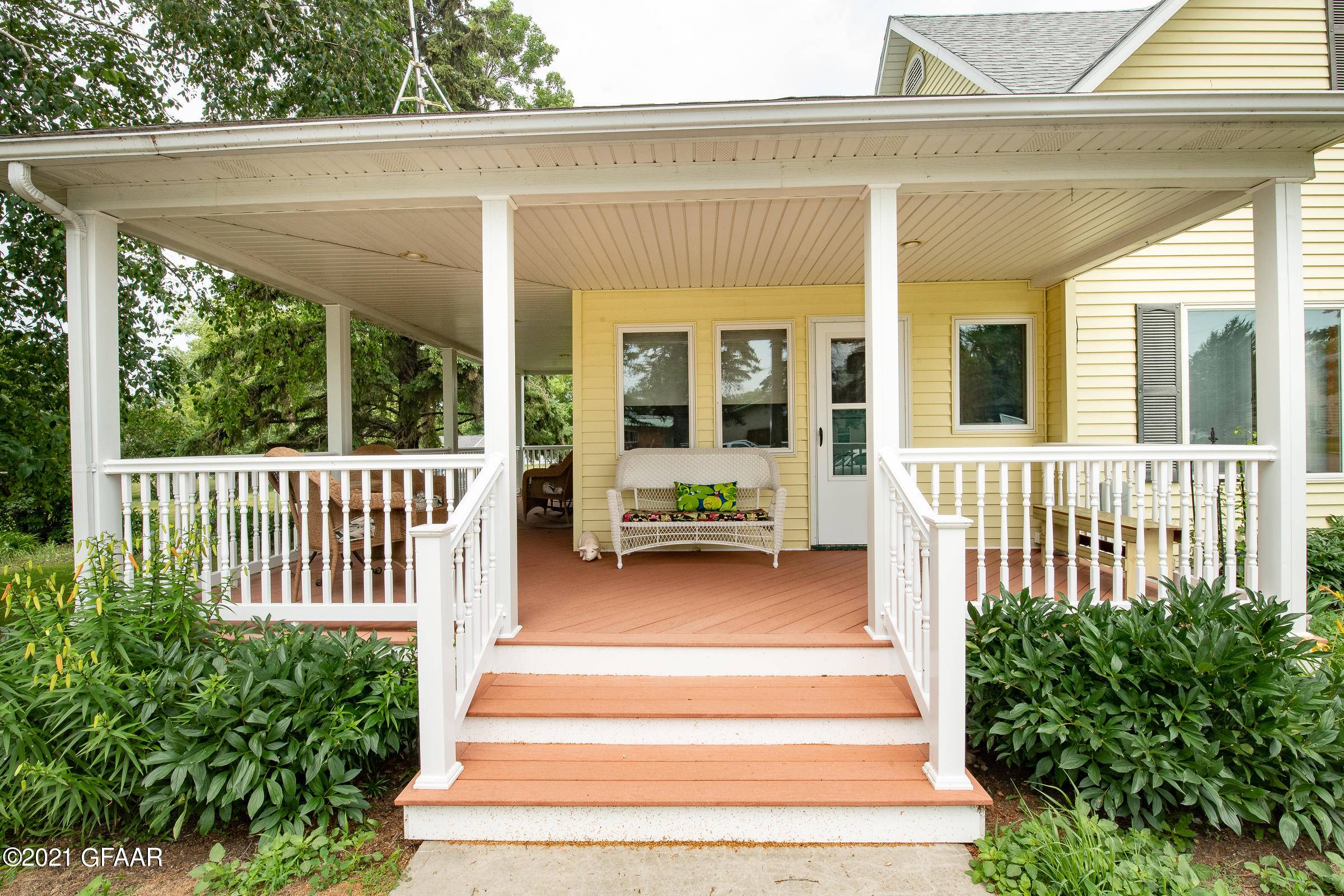 Aneta, ND 58212,103 5TH ST N
