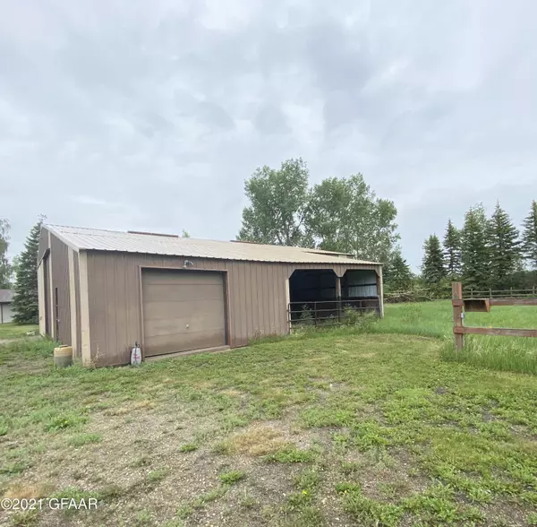 Langdon, ND 58249,9494 COUNTRY CLUB RD