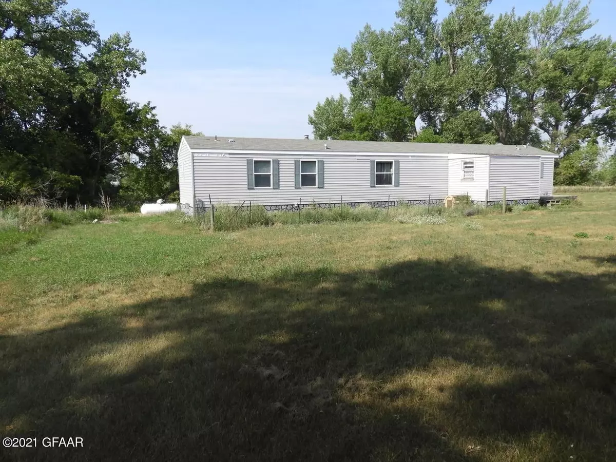 Warwick, ND 58381,122 MAIN ST S