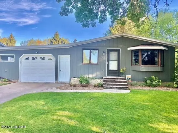 425 CRESCENT AVE, Crookston, MN 56716