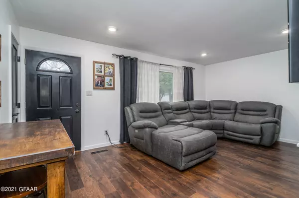 Grand Forks, ND 58201,2102 S 22ND ST