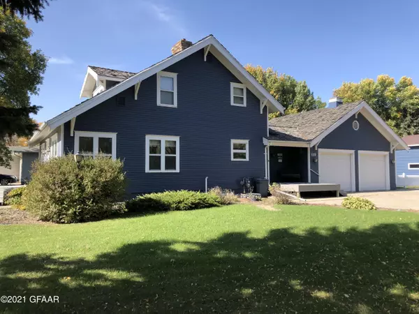 Grafton, ND 58237,119 WESTWOOD DR