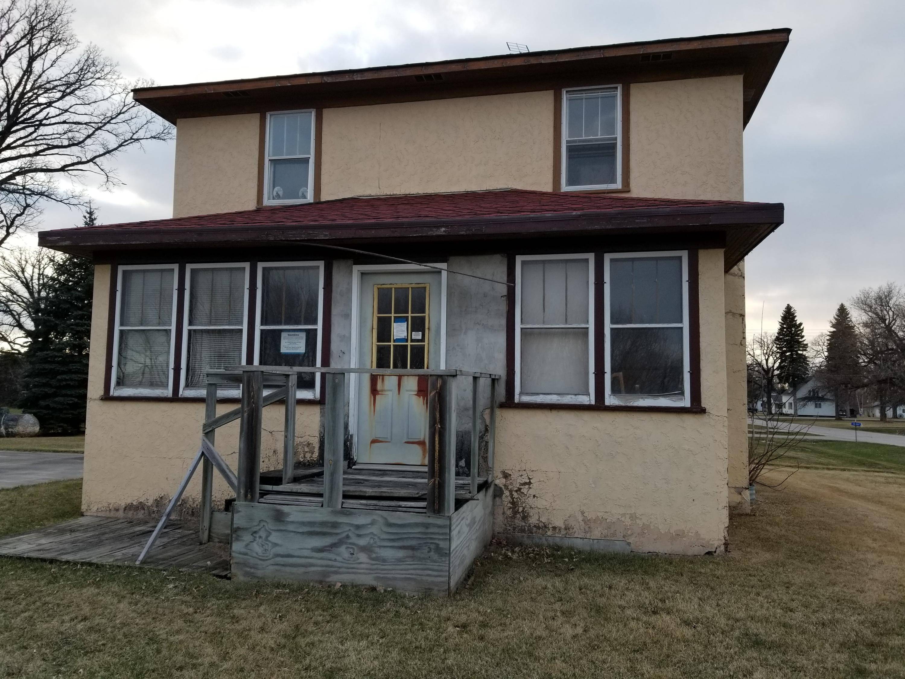 371 N CAVALIER ST, Pembina, ND 58271