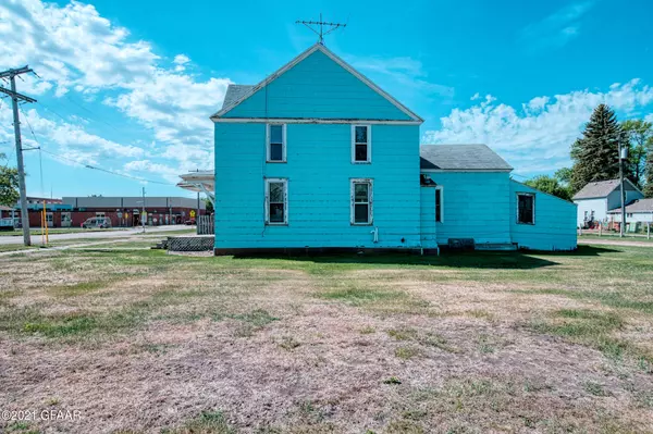 Larimore, ND 58251,412 BOOTH AVE