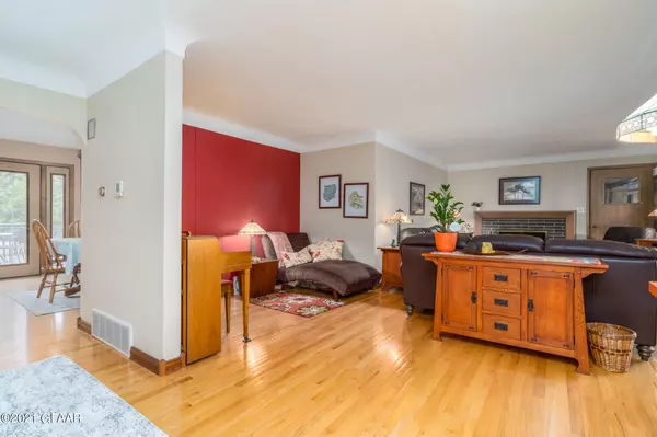 Grand Forks, ND 58203,2626 5TH AVE N