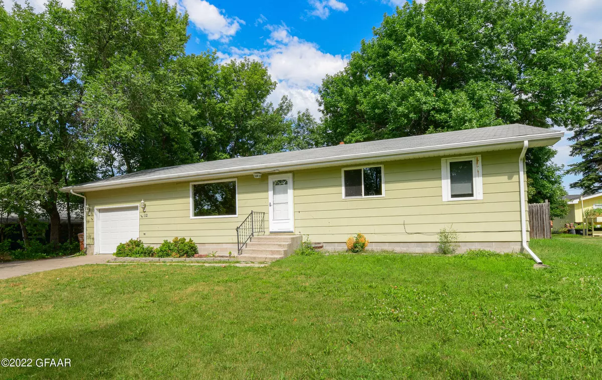 Larimore, ND 58251,112 EASTVIEW DR