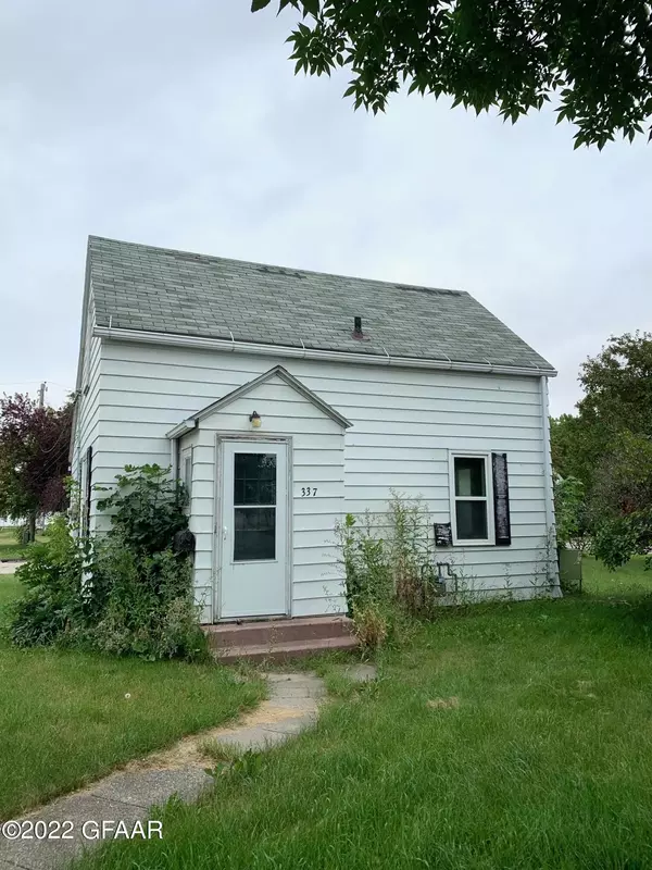 337 CENTRAL AVENUE N, Crookston, MN 56716