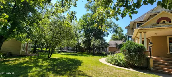 Mayville, ND 58257,127 4TH AVE NE