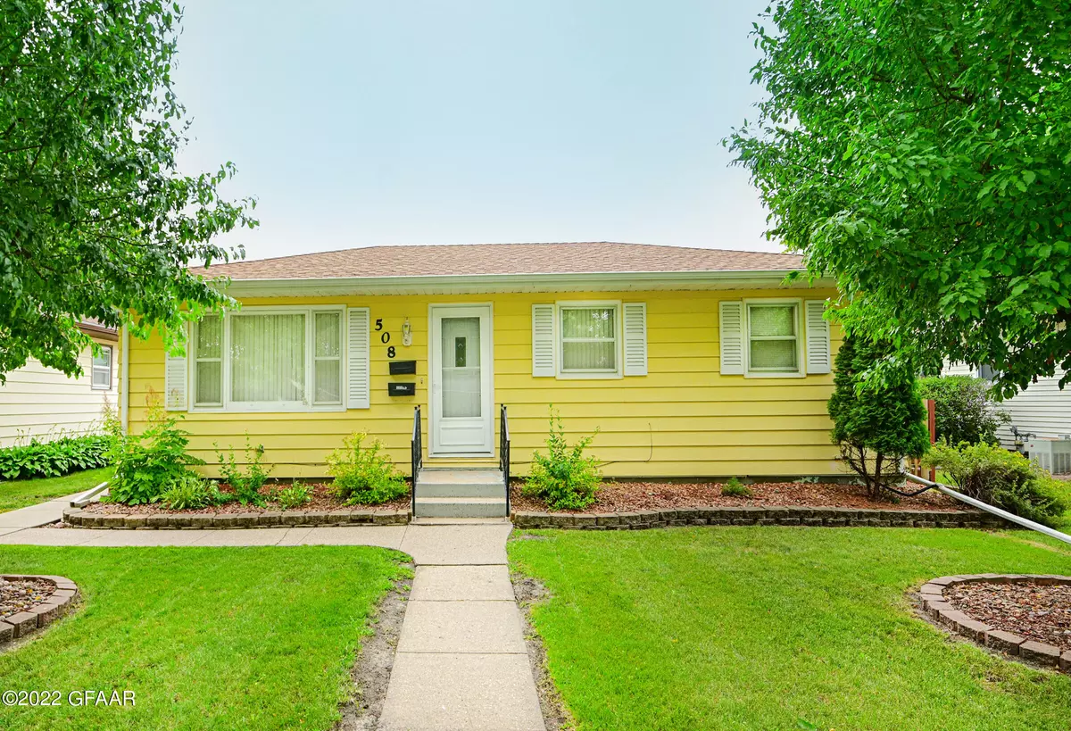 East Grand Forks, MN 56721,508 7TH AVE SE