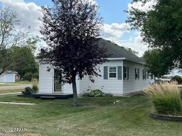 Reynolds, ND 58275,422 2ND AVE