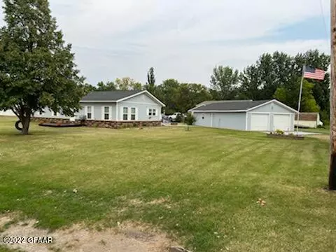 308 8TH AVE, Reynolds, ND 58275