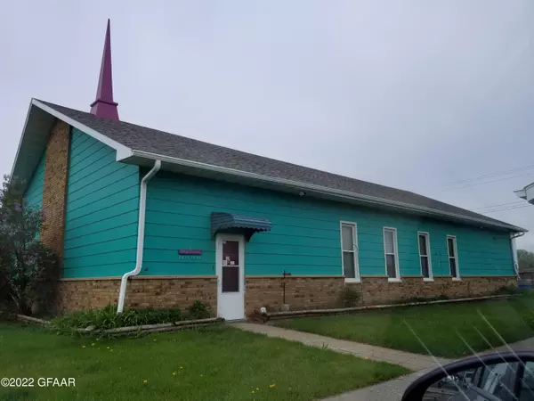 24 FRONT ST, Cummings, ND 58223