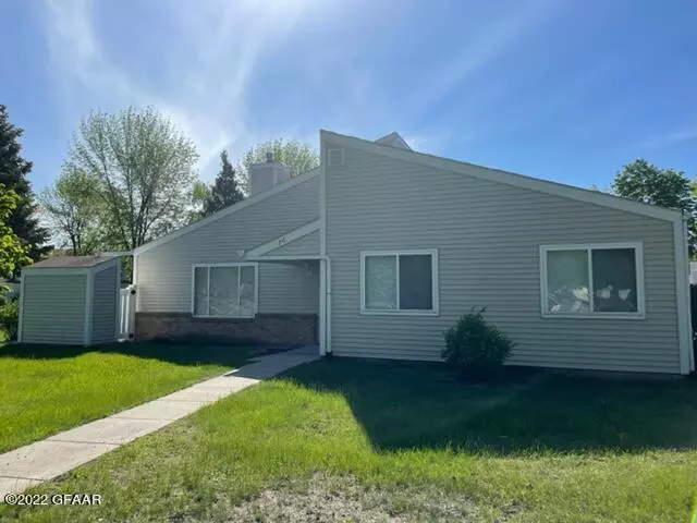 Grand Forks, ND 58201,96 PARKVIEW CIR