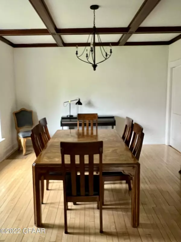 Warren, MN 56762,673 CENTRAL ST N