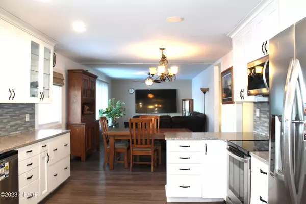 Warren, MN 56762,185 5TH ST S